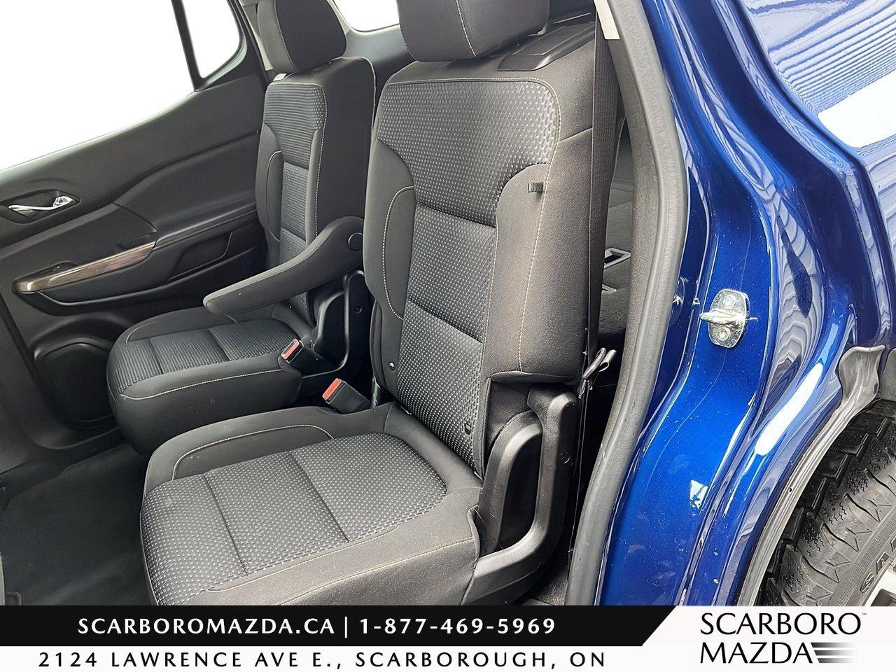 2023 GMC Acadia SLE Photo