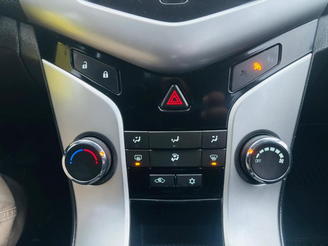 2014 Chevrolet Cruze 1LT Auto 4dr Sedan Automatic Photo