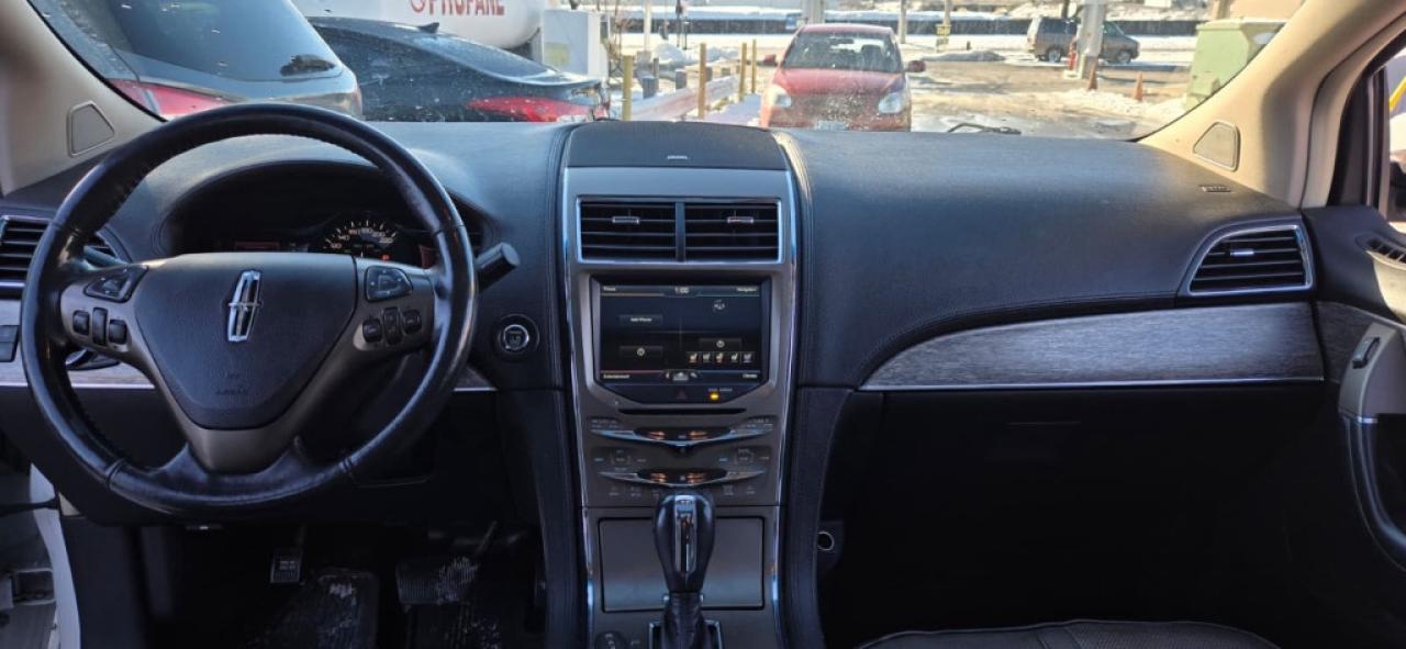 2011 Lincoln MKX Base 4dr All-wheel Drive Automatic Photo