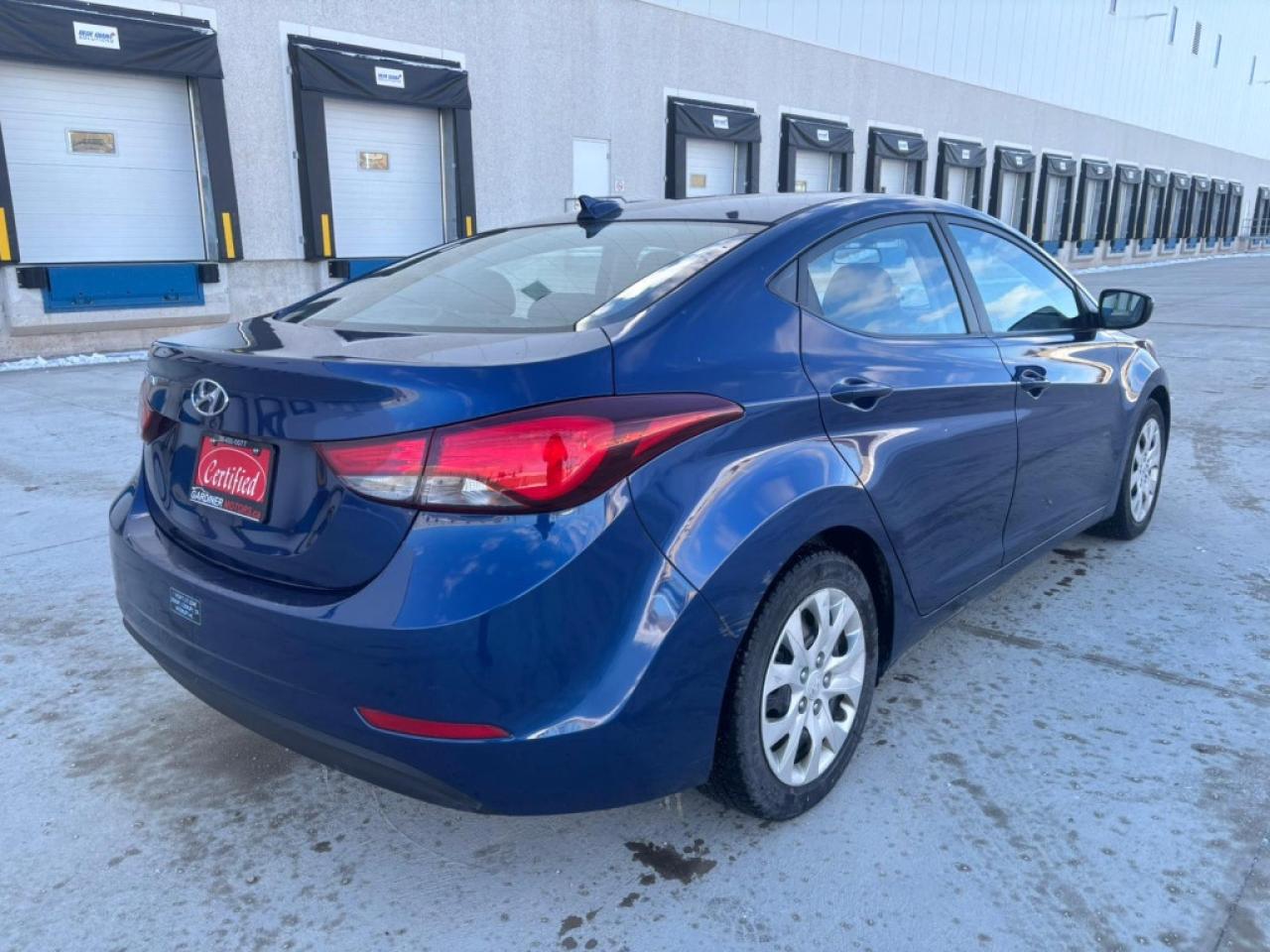 2016 Hyundai Elantra GT 4 dr Auto, FWD, 1.8L 4cyl, Photo3