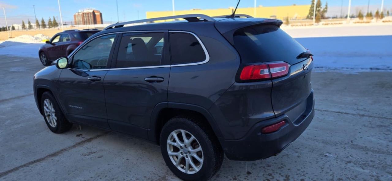 2015 Jeep Cherokee Front-wheel Drive 4dr North Photo
