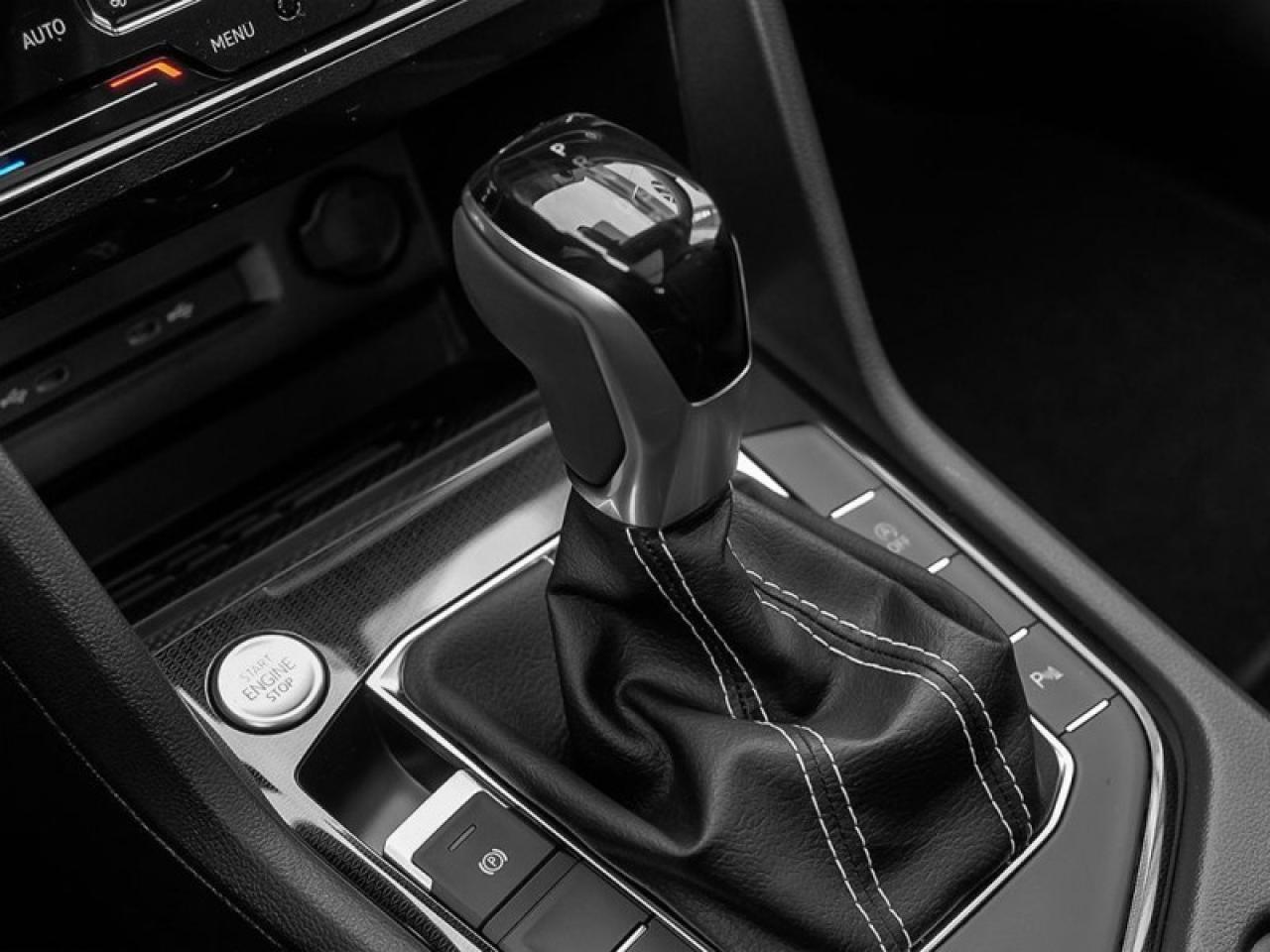 2025 Volkswagen Taos Highline  - Cooled Seats Photo