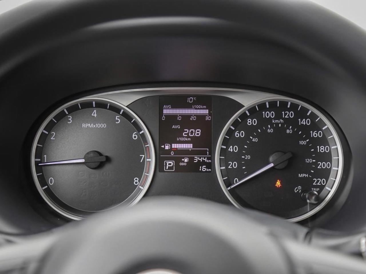 2025 Nissan Kicks Play S  - Apple CarPlay -  Android Auto Photo