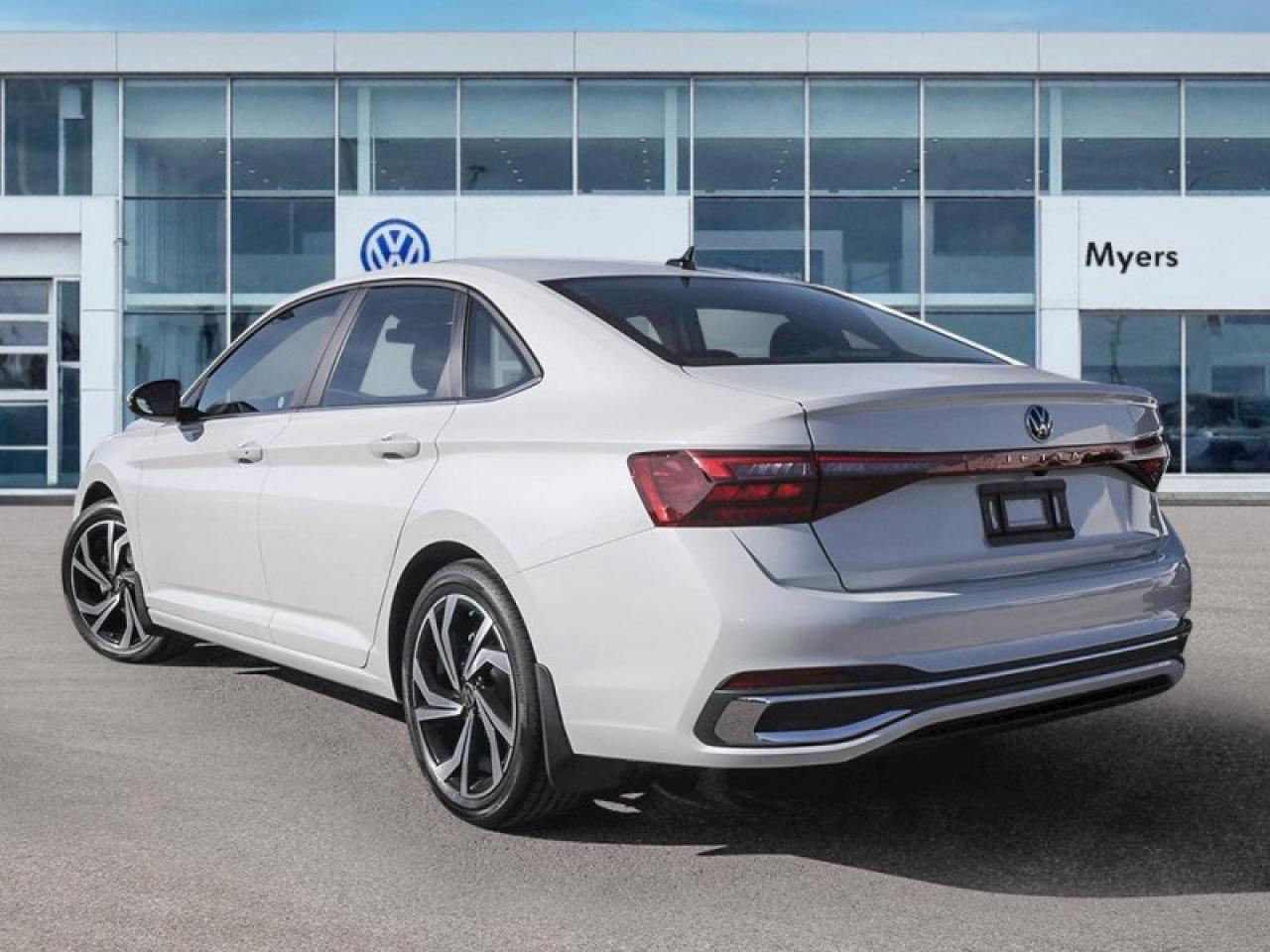 2025 Volkswagen Jetta Highline  - Leather Seats Photo3