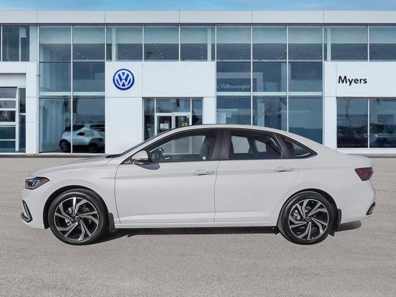 2025 Volkswagen Jetta Highline  - Leather Seats Photo2