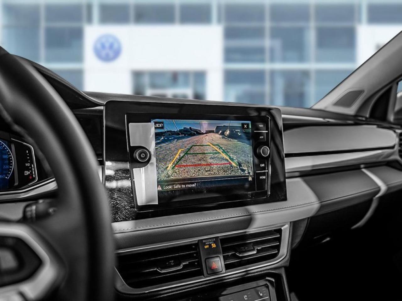 2025 Volkswagen Taos Highline  - Leather Seats Photo