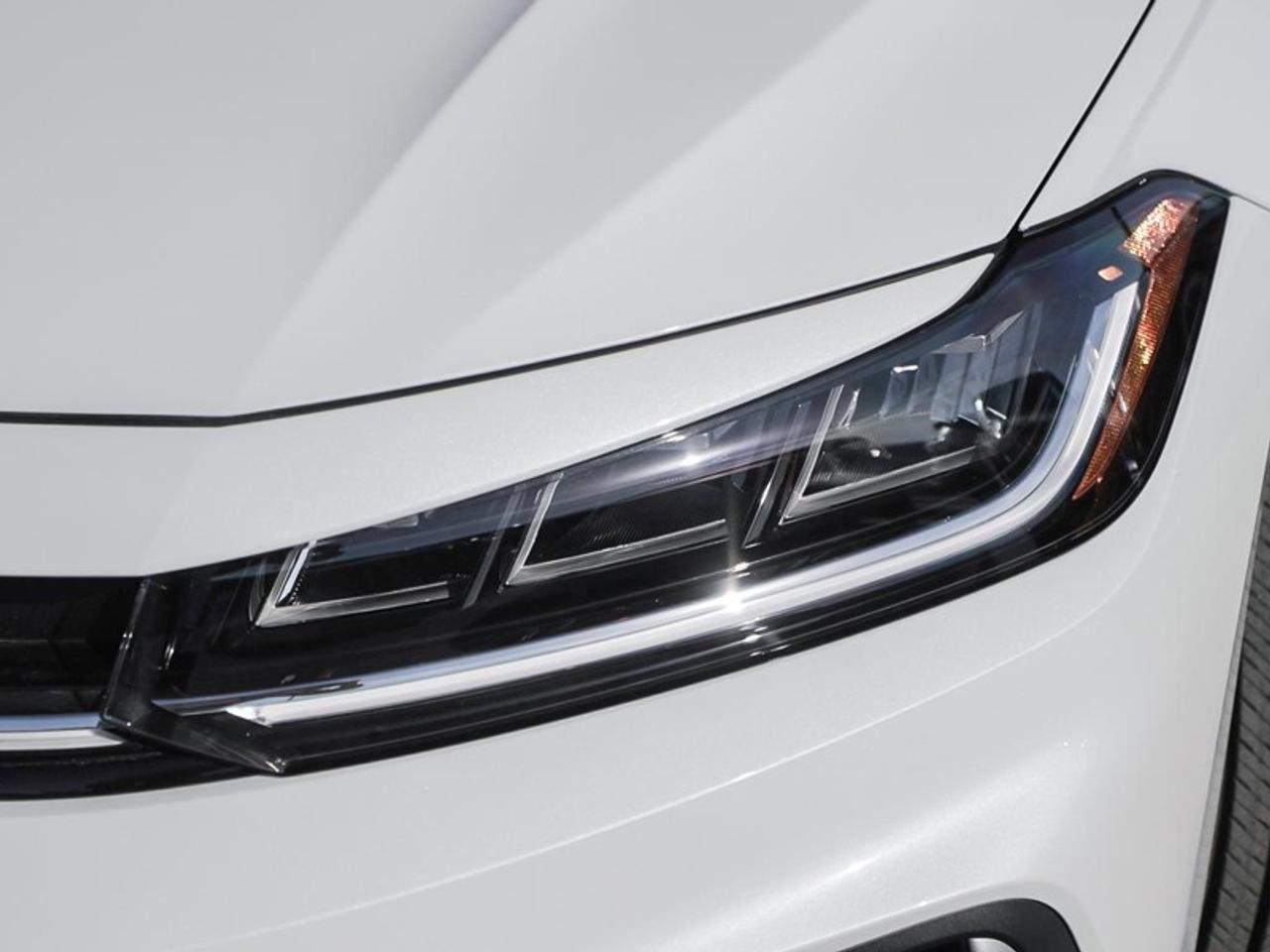 2025 Volkswagen Jetta Highline  - Leather Seats Photo