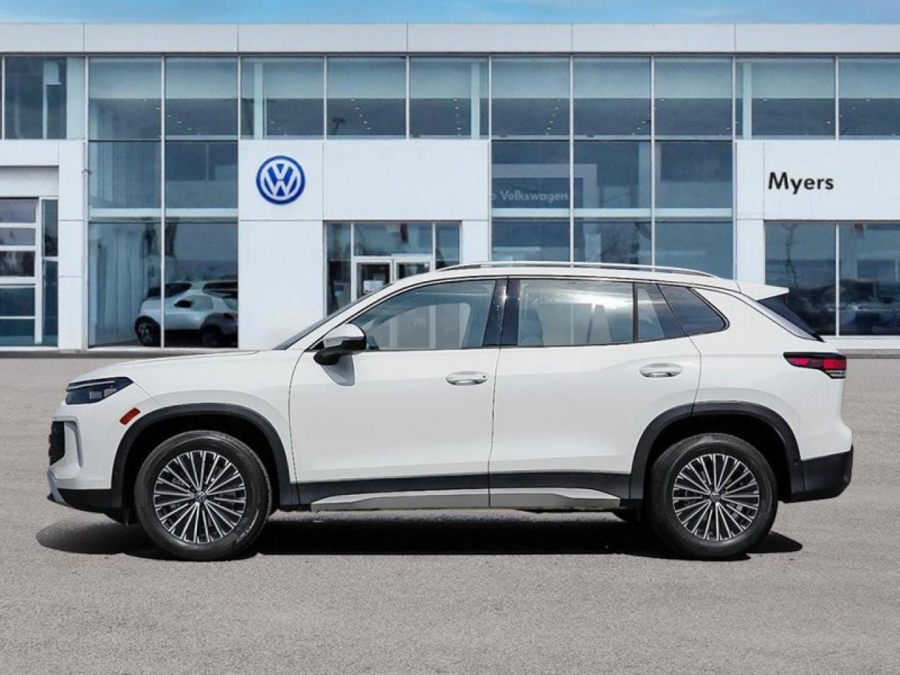 2025 Volkswagen Tiguan Comfortline  - Sunroof Photo2