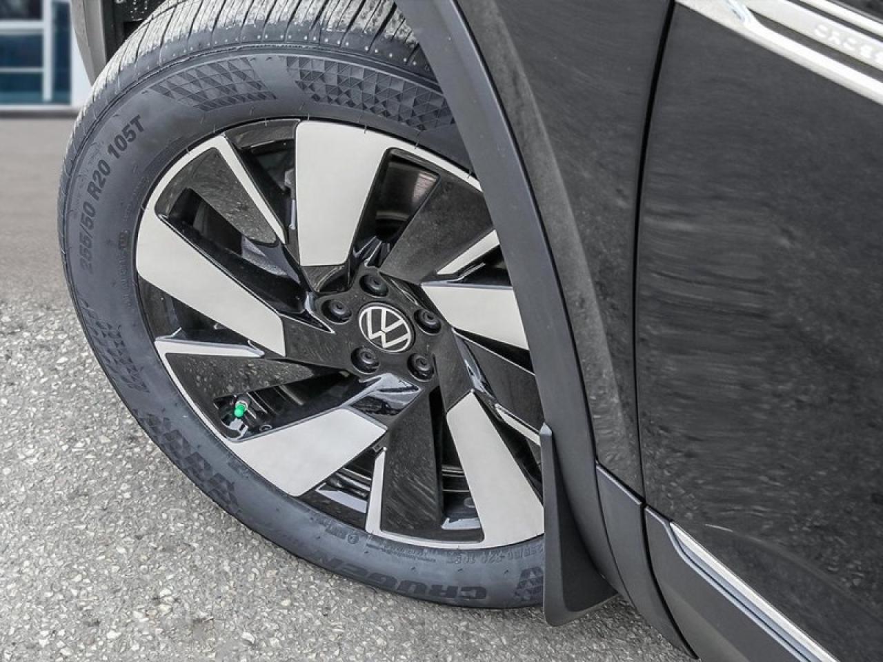 2026 Volkswagen Atlas Cross Sport Highline  - Low Mileage Photo