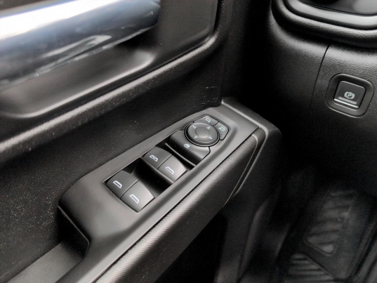 2023 Chevrolet Silverado 1500 Work Truck  **5.3L V8 - CREW CAB** Photo