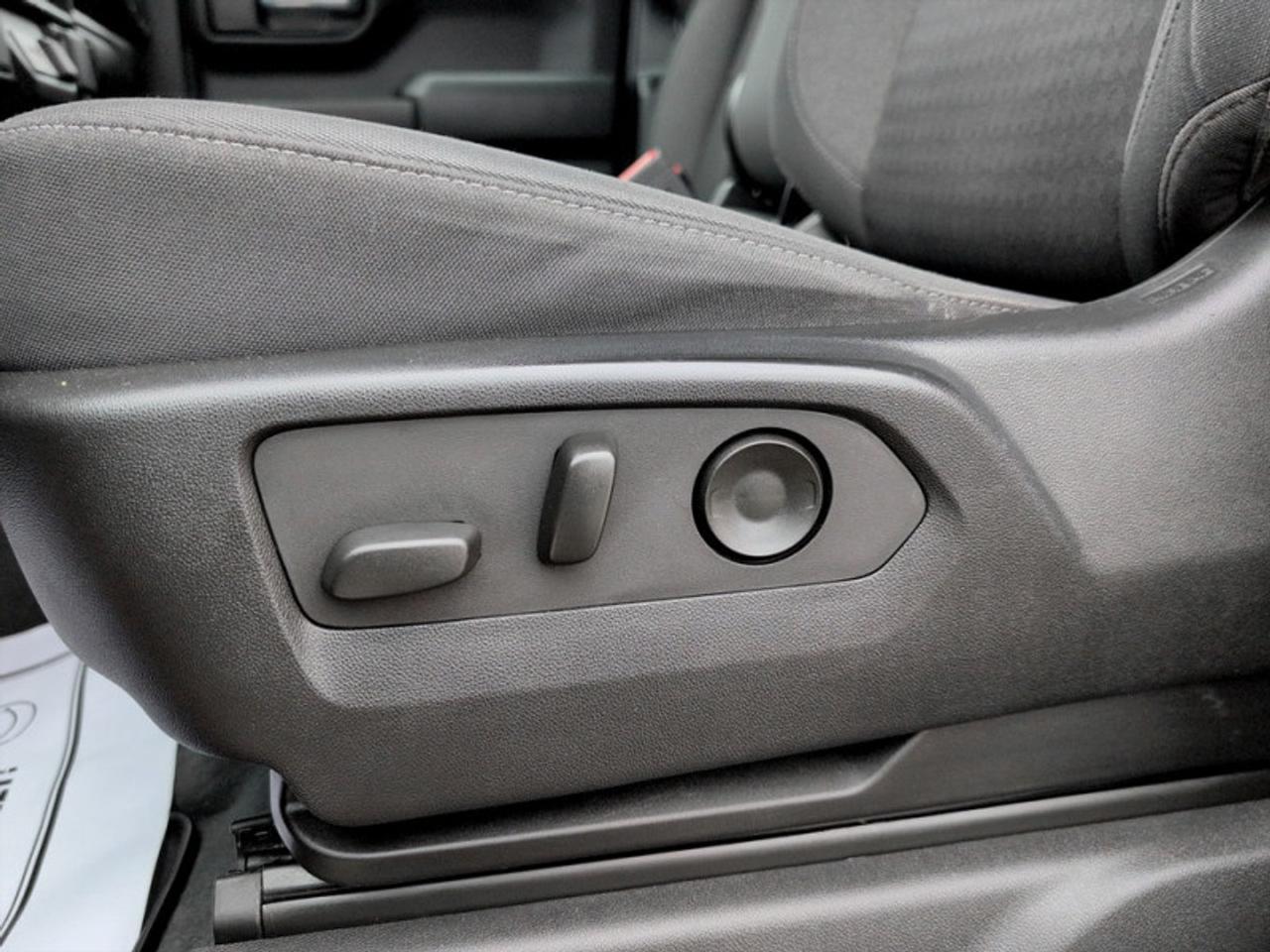 2023 Chevrolet Silverado 1500 Work Truck  **5.3L V8 - CREW CAB** Photo