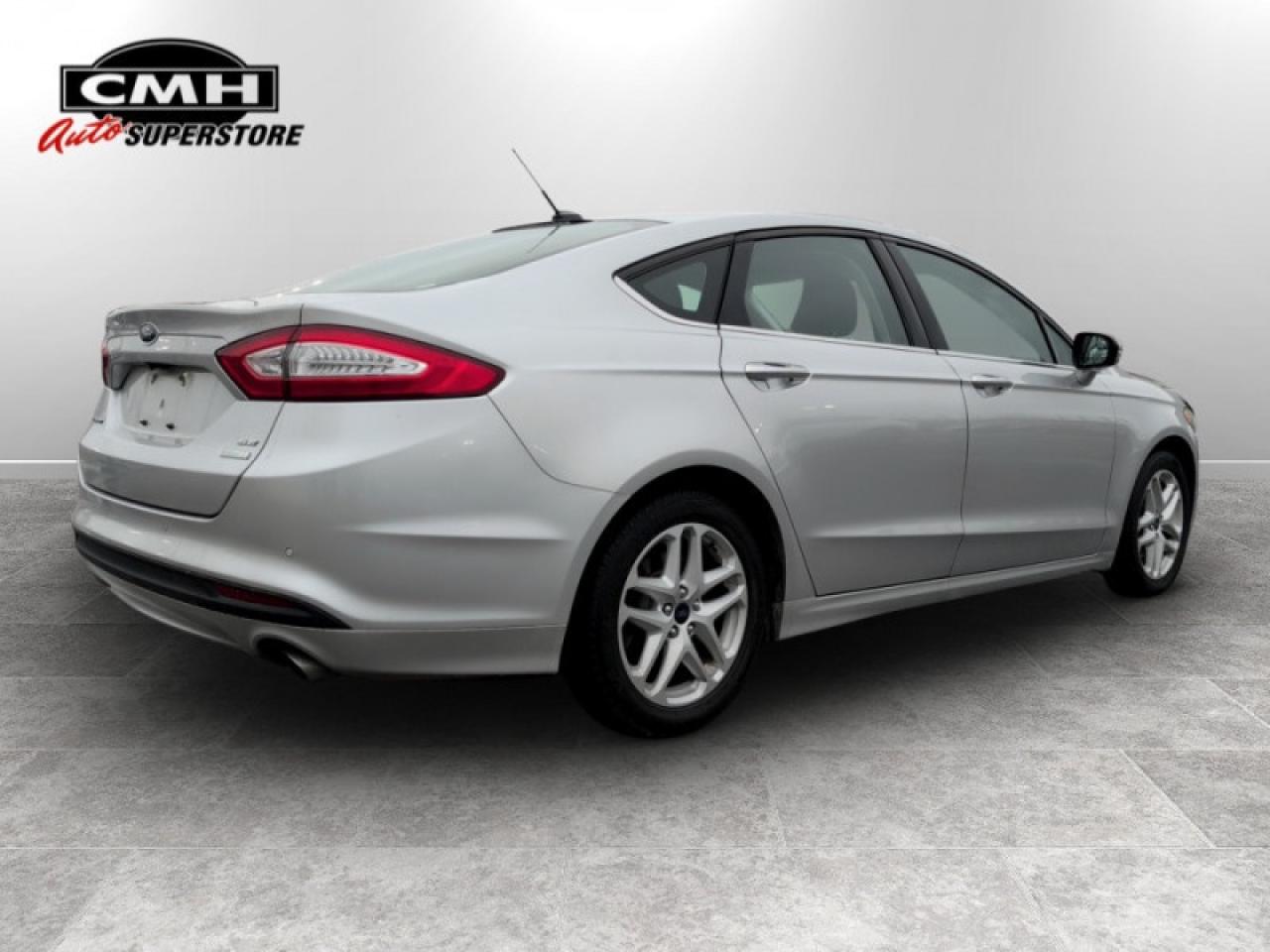 2016 Ford Fusion SE w/Tech Pkg Photo3