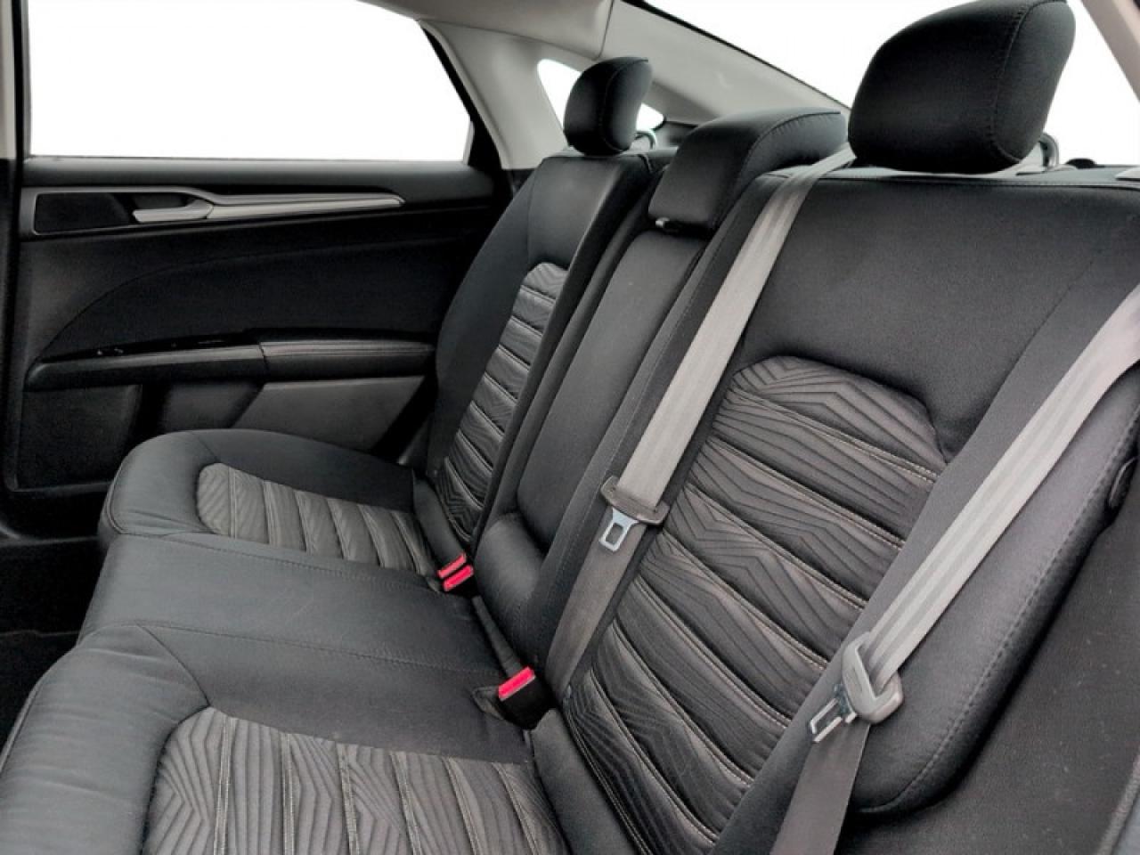 2016 Ford Fusion SE w/Tech Pkg Photo