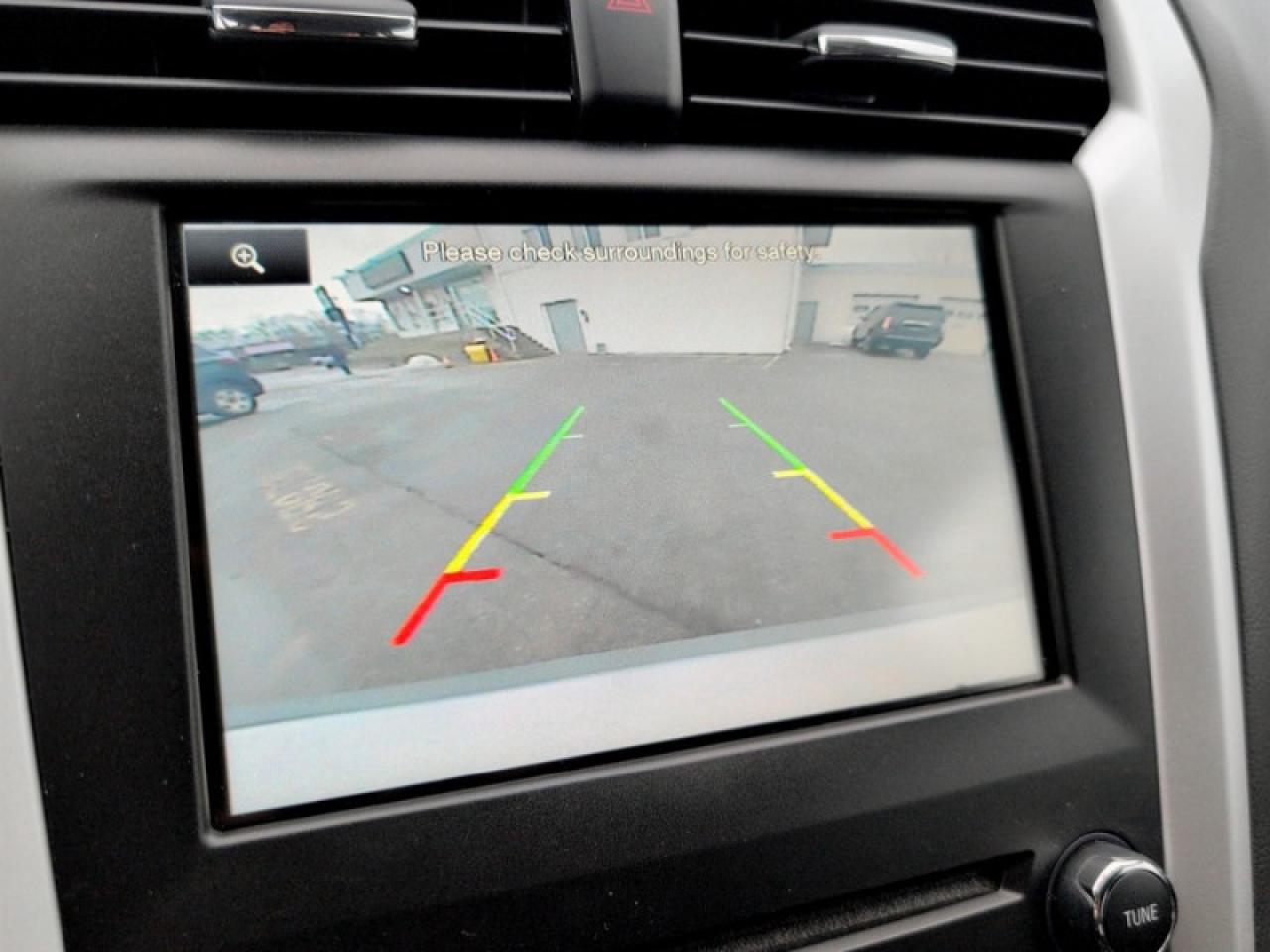 2016 Ford Fusion SE w/Tech Pkg Photo