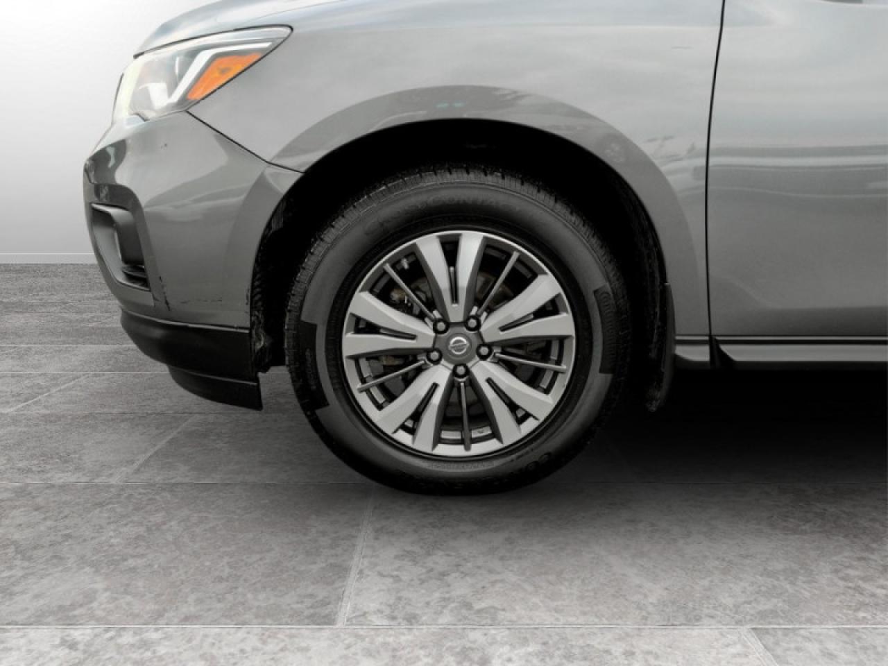 2019 Nissan Pathfinder S  **22 SERVICE RECORDS** Photo