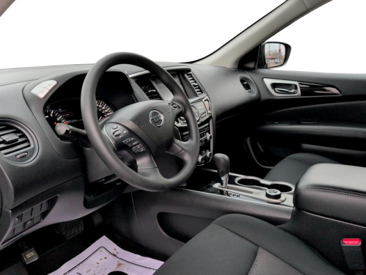 2019 Nissan Pathfinder S  **22 SERVICE RECORDS** Photo