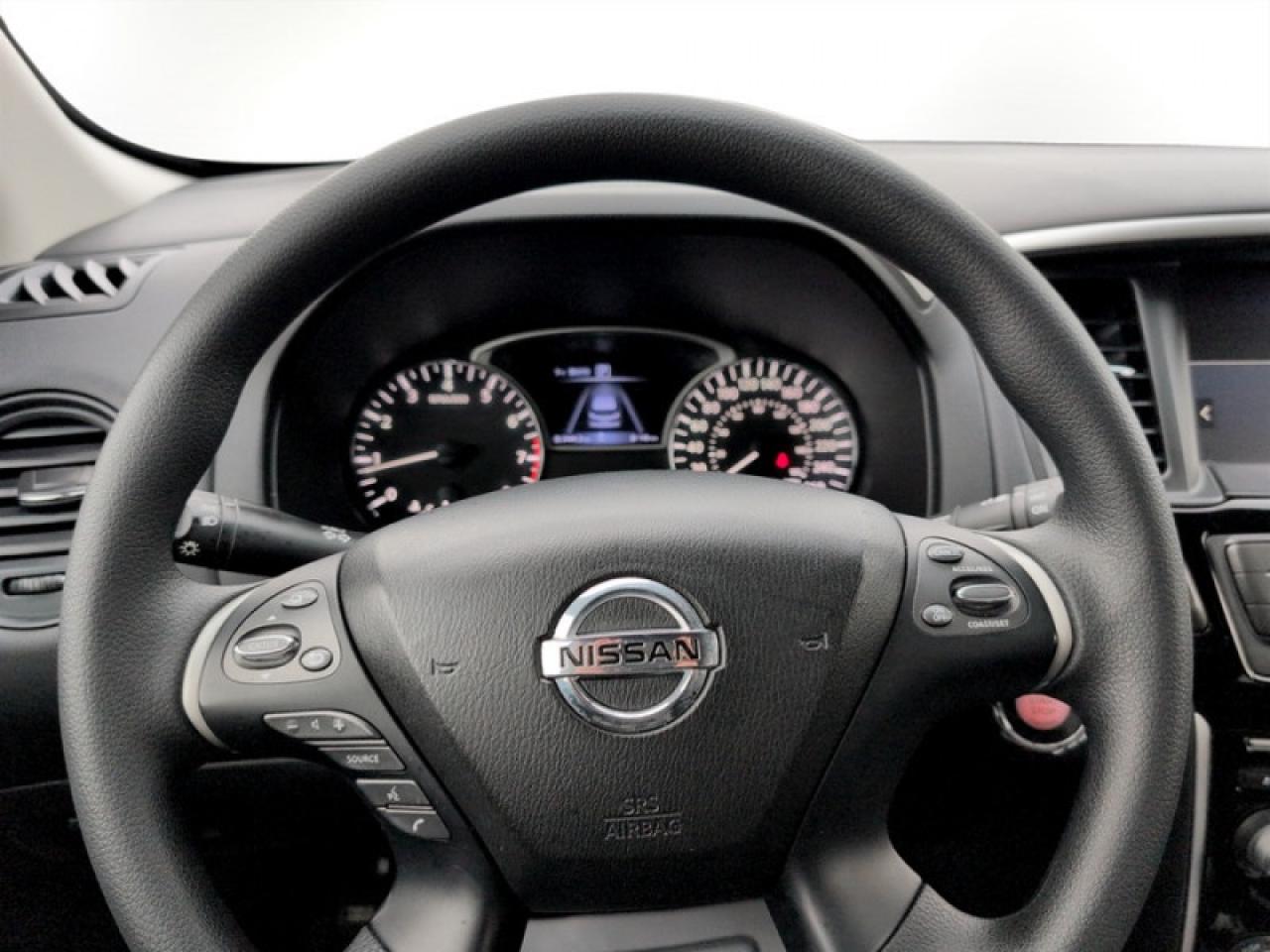 2019 Nissan Pathfinder S  **22 SERVICE RECORDS** Photo