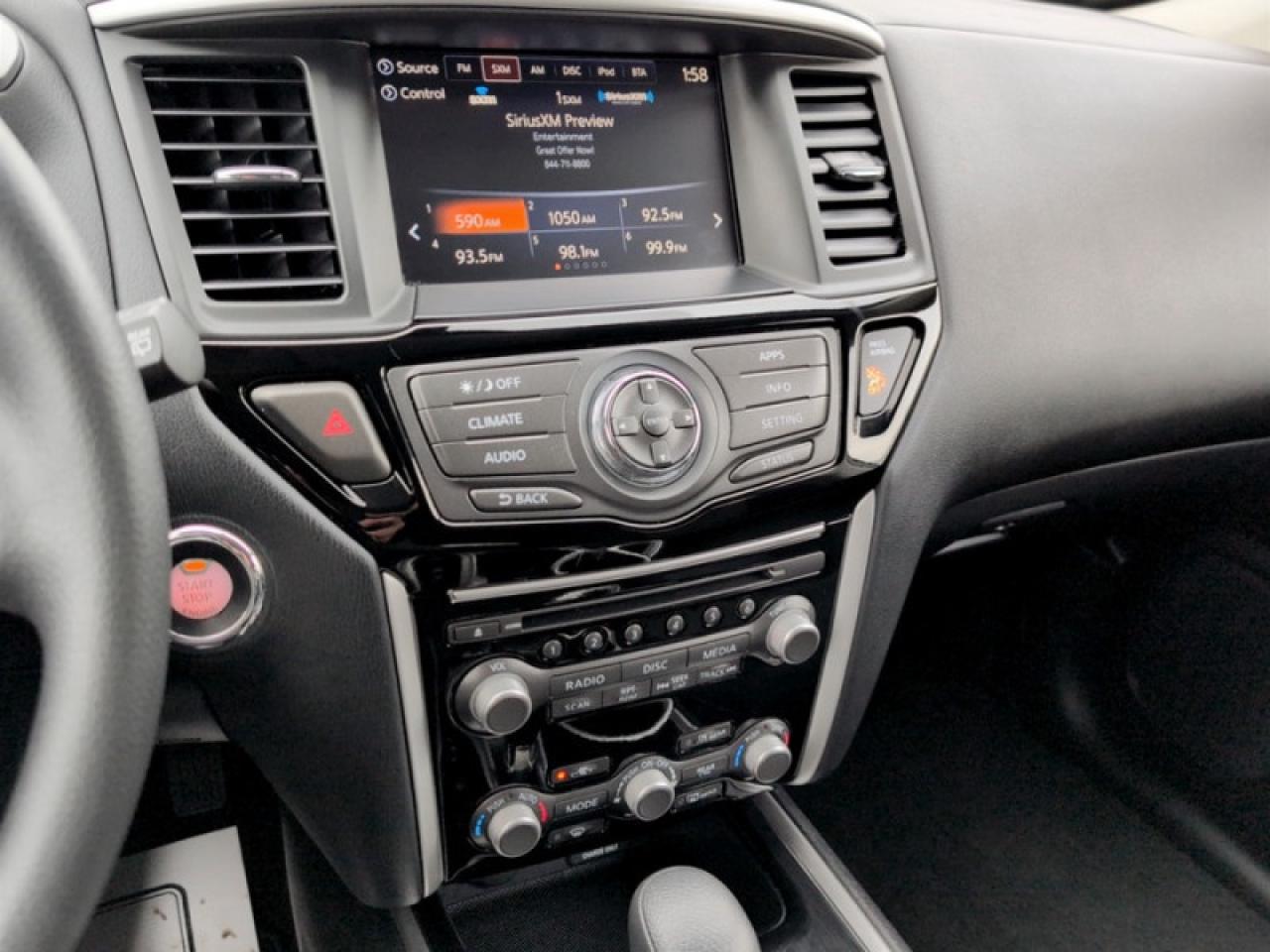 2019 Nissan Pathfinder S  **22 SERVICE RECORDS** Photo