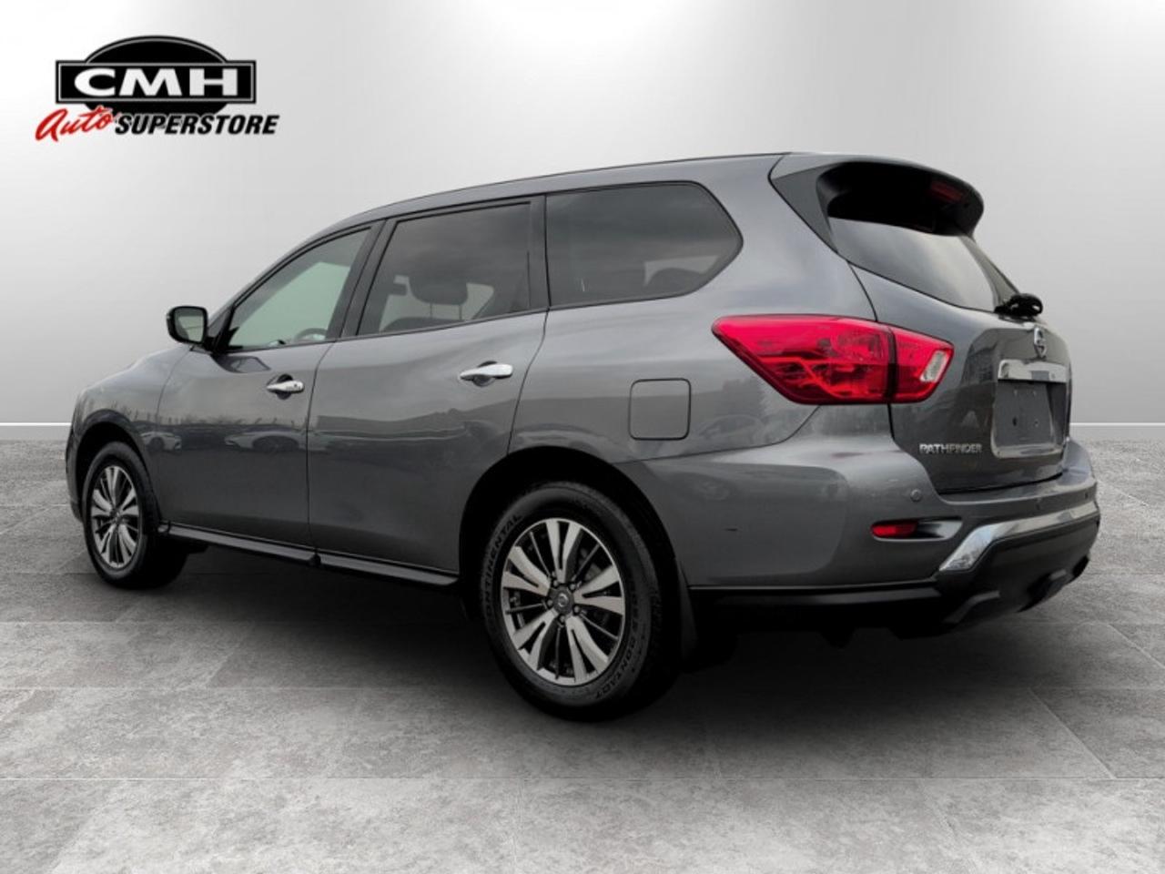 2019 Nissan Pathfinder S  **22 SERVICE RECORDS** Photo