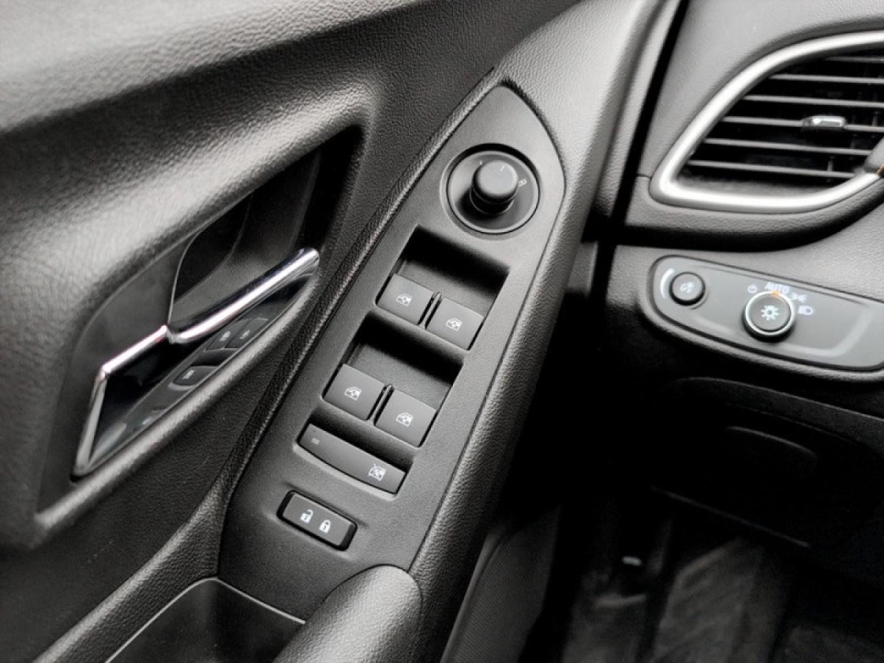 2019 Chevrolet Trax LT Redline  **REDLINE EDITION** Photo