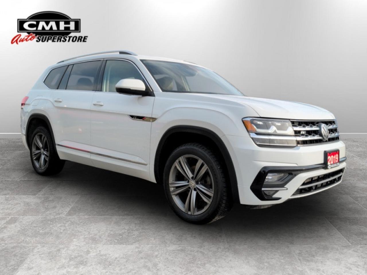 2019 Volkswagen Atlas Execline R-line  **R-LINE PKG** Photo