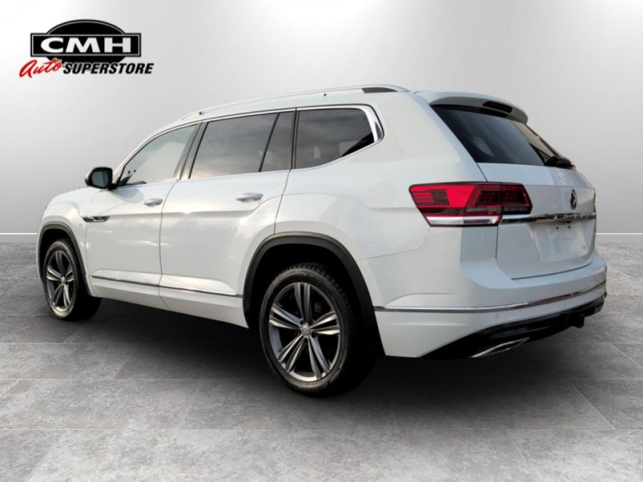 2019 Volkswagen Atlas Execline R-line  **R-LINE PKG** Photo