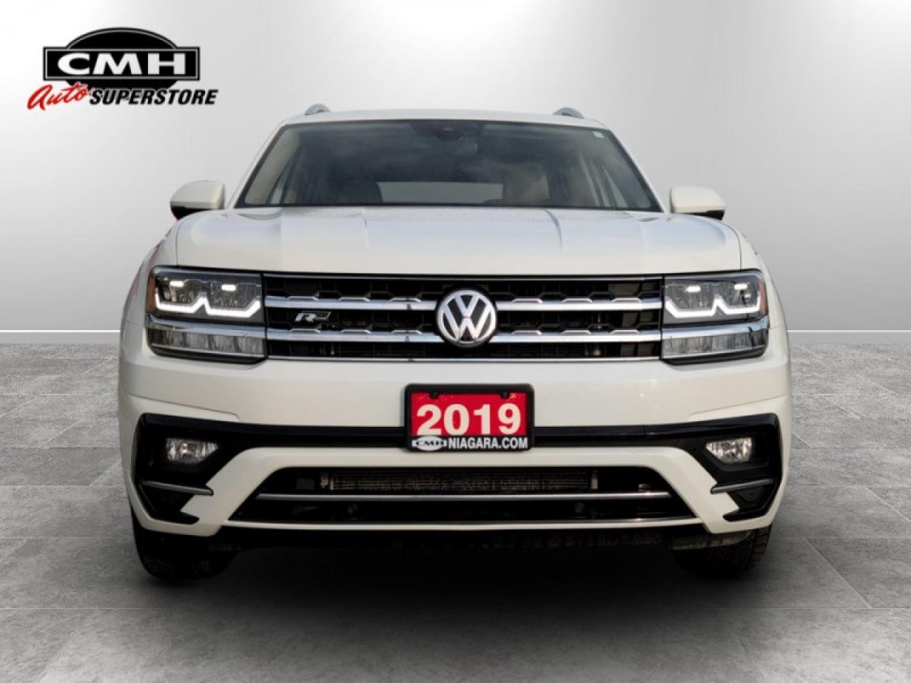 2019 Volkswagen Atlas Execline R-line  **R-LINE PKG** Photo