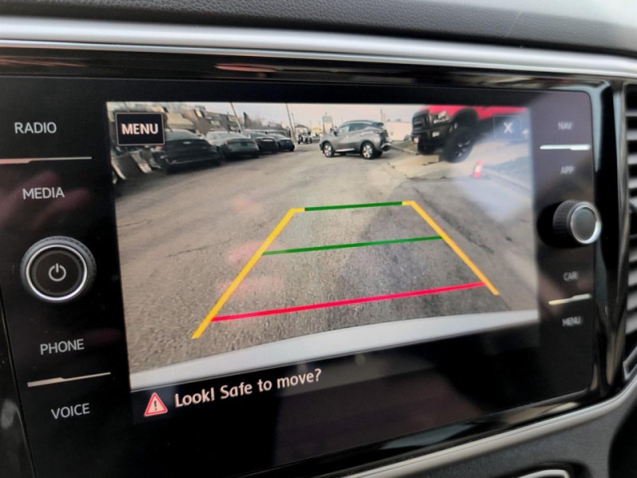 2019 Volkswagen Atlas Execline R-line  **R-LINE PKG** Photo