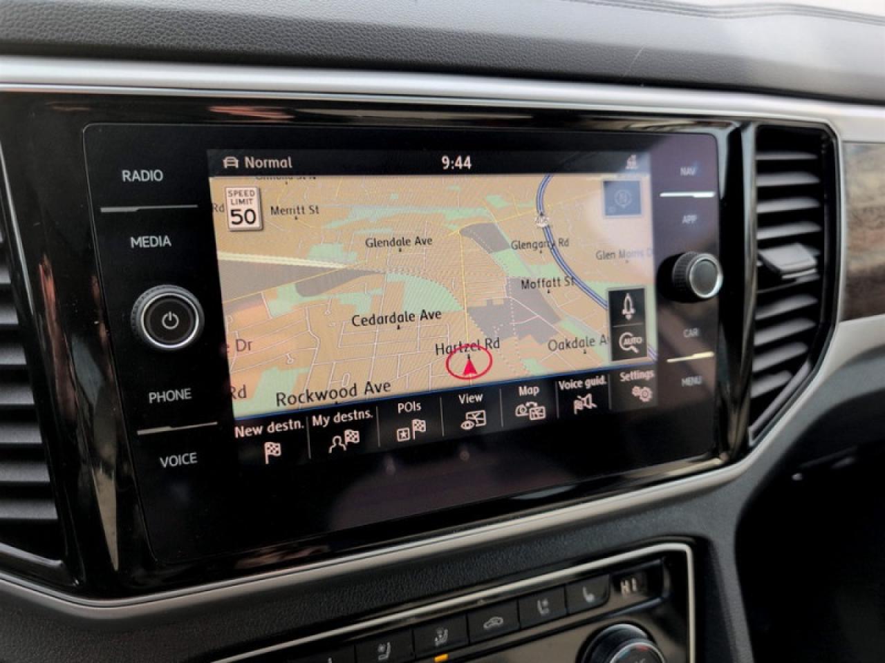 2019 Volkswagen Atlas Execline R-line  **R-LINE PKG** Photo