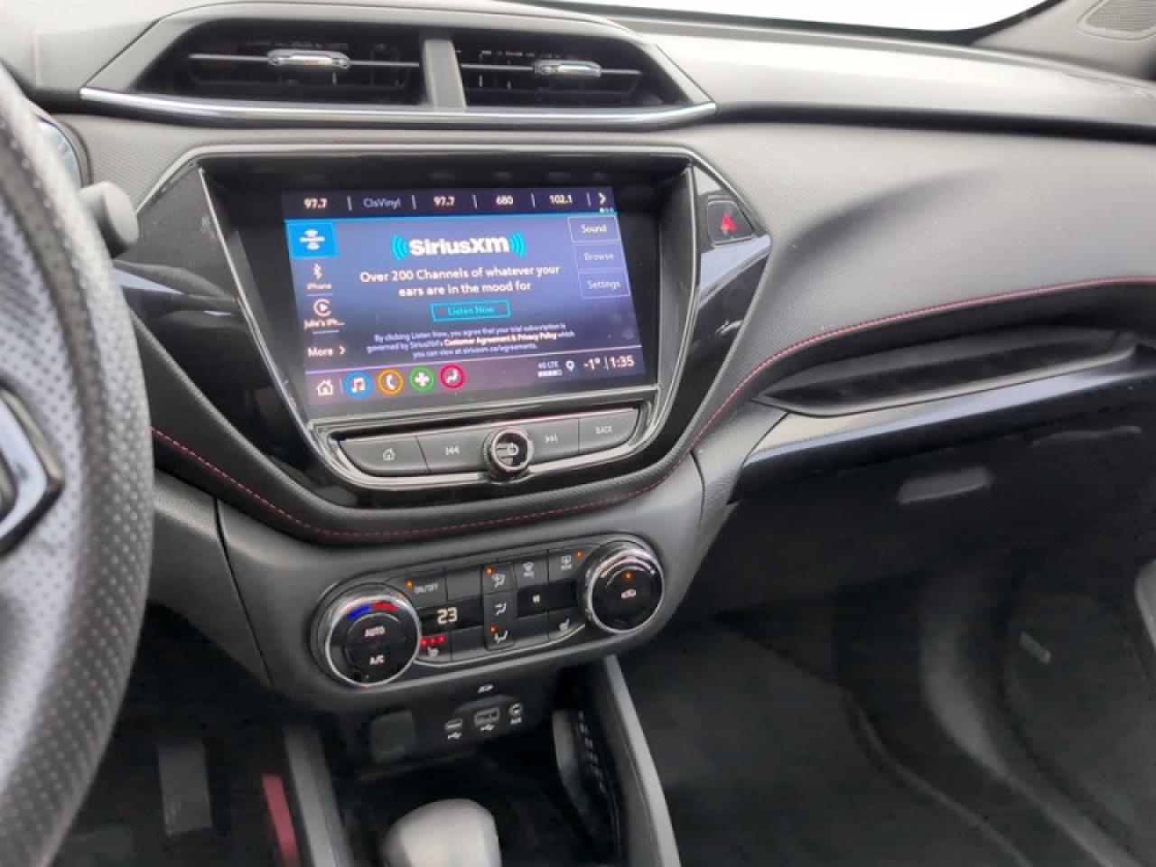 2022 Chevrolet TrailBlazer RS w/Sun + Gate Pkg  **TECH PKG** Photo