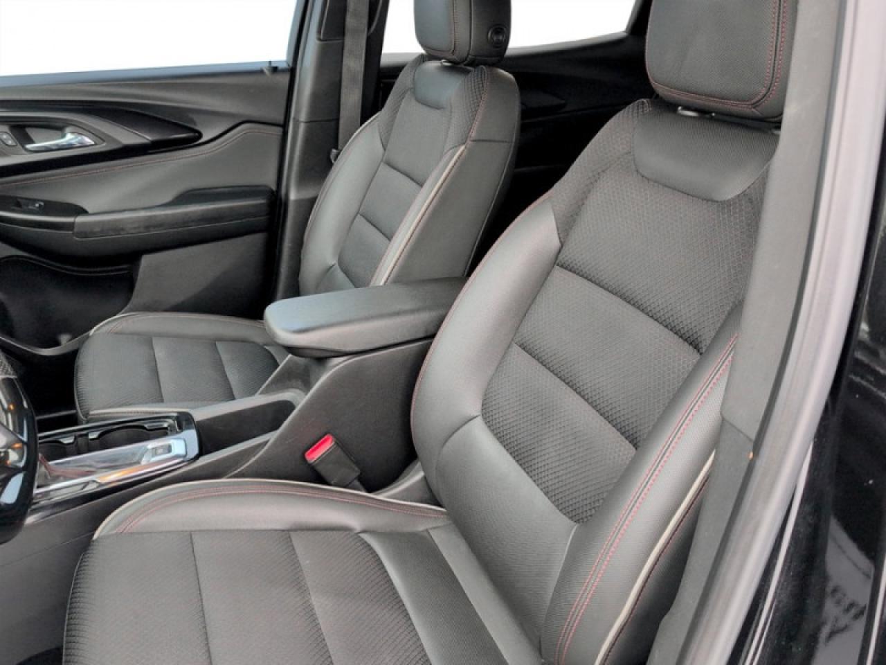 2022 Chevrolet TrailBlazer RS w/Sun + Gate Pkg  **TECH PKG** Photo