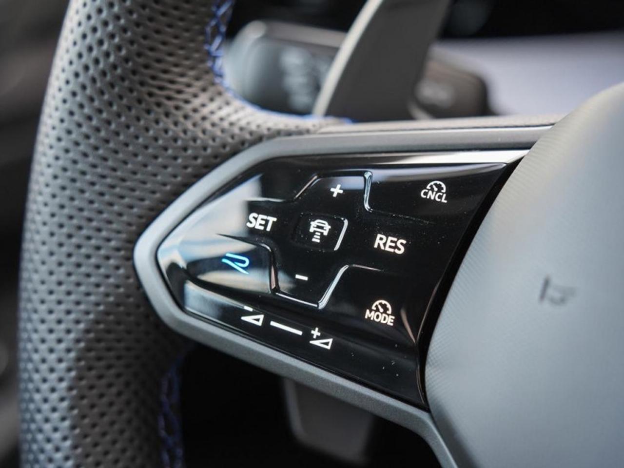 2026 Volkswagen Golf R DSG Photo