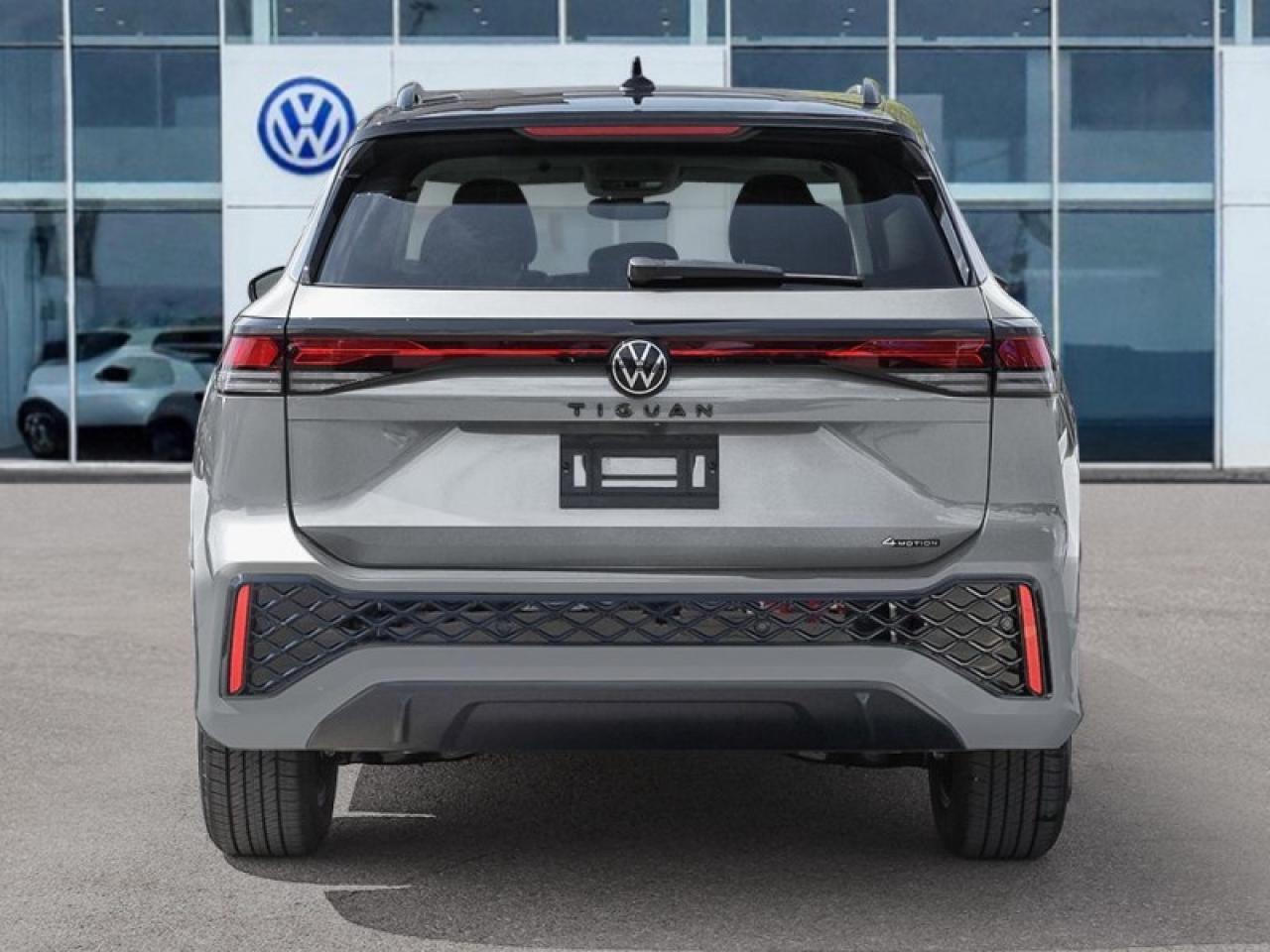 2026 Volkswagen Tiguan Comfortline R-Line Black Edition Photo4