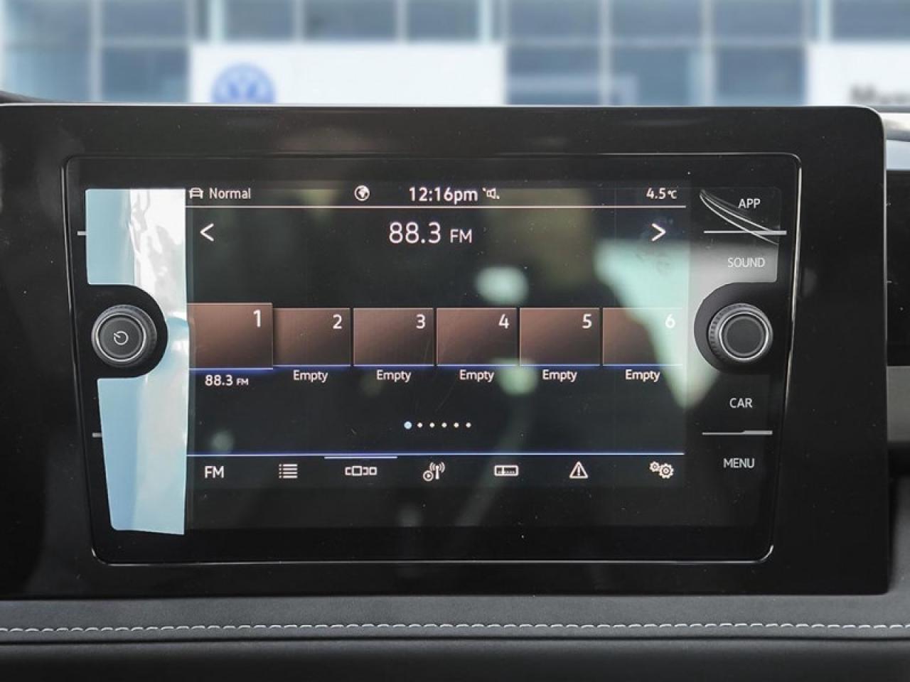 2026 Volkswagen Taos Comfortline Black Edition Photo