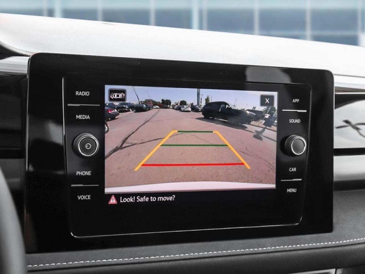 2026 Volkswagen Taos Comfortline Black Edition Photo