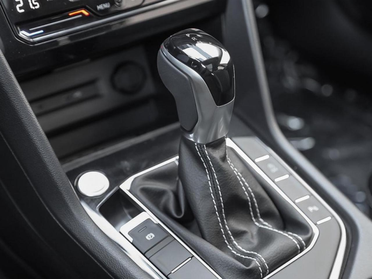 2026 Volkswagen Taos Comfortline Black Edition Photo