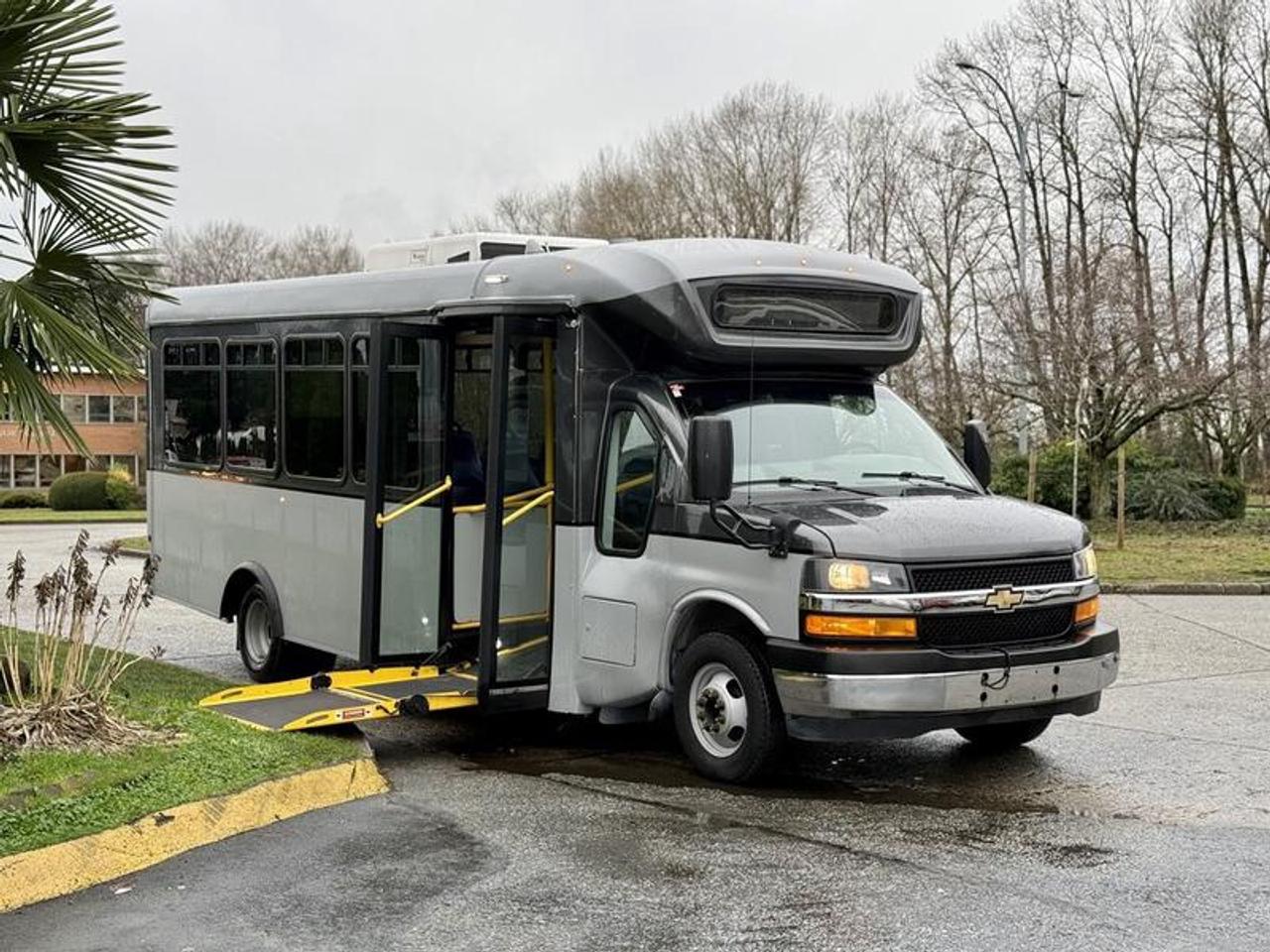 This 2020 Chevrolet Express 4500 22-passenger bus comes equipped with a wheelchair ramp and accessible interior layout, powered by a 6.0L 8-cylinder engine with an automatic transmission and rear-wheel drive. It features front and rear air conditioning and heat, an AM/FM radio, cruise control, master body switch, cup holders, and durable vinyl seating. The bus measures 20 feet 3 inches long, 6 feet 5 inches wide, and 7 feet high, with a GVWR of 6,441 kg (14,200 lb). Finished in grey with a blue interior, this unit is suitable for shuttle operations, group transportation, and accessibility-focused services. This item is currently OFFSITE. You must register an appointment with our office to schedule an offsite viewing. Appointments must be made a minimum of one business day in advance (and as defined by the days that Repo.com is open for business) before your appointment can be scheduled and confirmed. We may, at our own discretion, instead opt to transport smaller items to Repo.coms main yard for viewing purposes.  $28,810.00 plus $375 processing fee, $29,185.00 total payment obligation before taxes.   Listing report, warranty, contract commitment cancellation fee, financing available on approved credit (some limitations and exceptions may apply). All above specifications and information is considered to be accurate but is not guaranteed and no opinion or advice is given as to whether this item should be purchased. We do not allow test drives due to theft, fraud, acts of vandalism and undetectable impaired driving. Instead we provide the following benefits: Complimentary Warranty (with options to extend), Limited Money Back Satisfaction Guarantee on Fully Completed Contracts, Contract Commitment Cancellation, and an Open-Ended Sell-Back Option. Ask seller for details or call 604-522-REPO(7376) to confirm listing availability.
