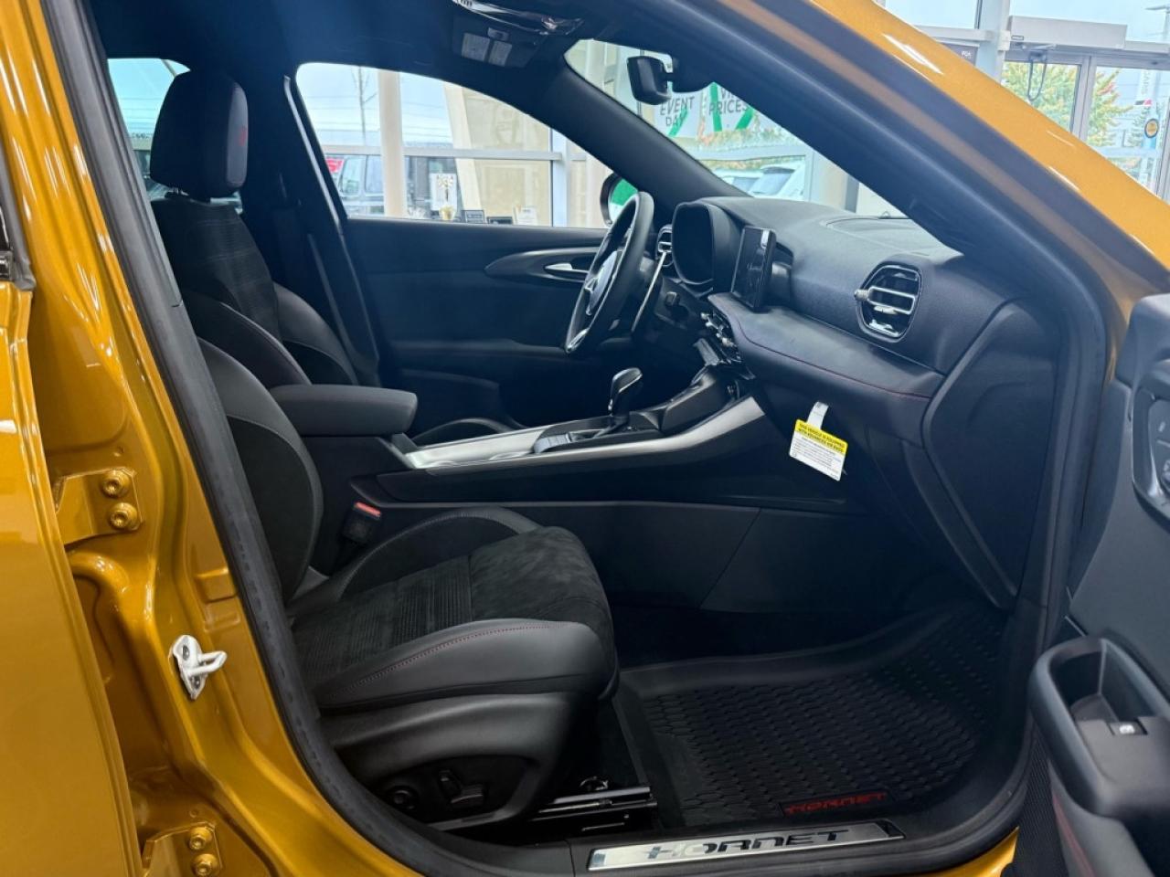2024 Dodge Hornet R/T PHEV  - Hybrid -  Heated Seats - $109.69 /Wk Photo