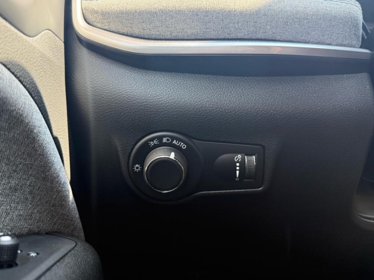 2025 Jeep Compass Sport  - Heated Seats -  LED Lights - $110.95 /Wk Photo