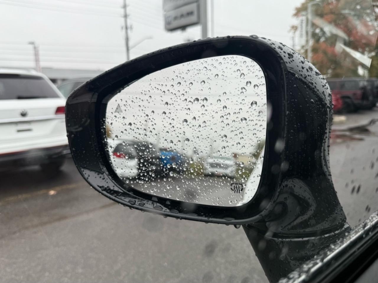 2026 Chrysler Pacifica Select AWD  Heated Seats Photo