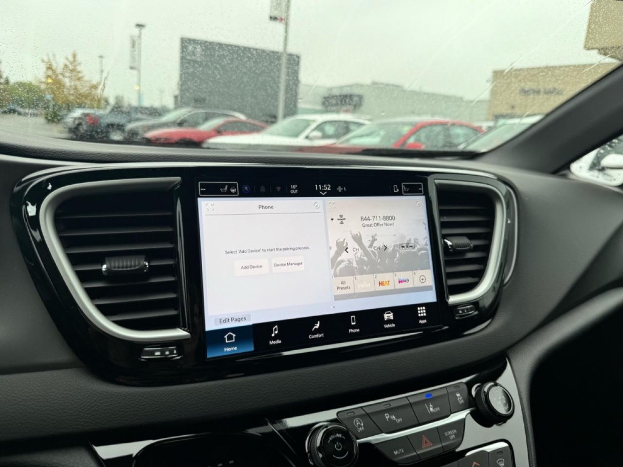 2026 Chrysler Pacifica Select AWD  Heated Seats Photo