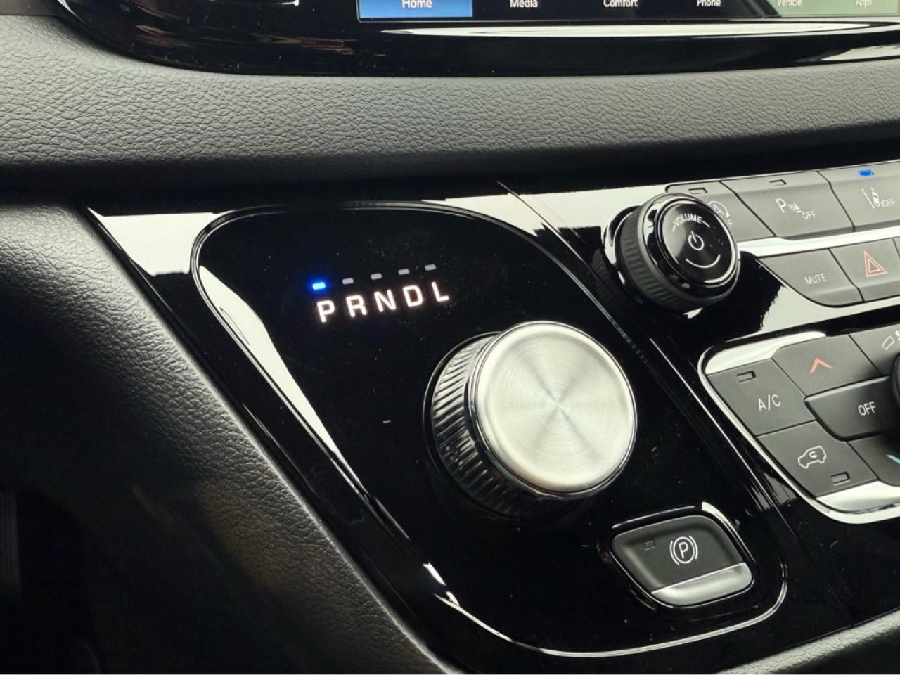 2026 Chrysler Pacifica Select AWD  Heated Seats Photo