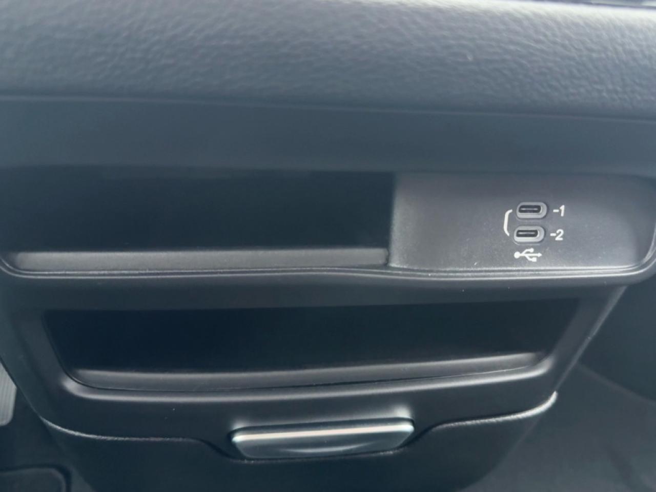 2026 Chrysler Pacifica Select AWD  Heated Seats Photo