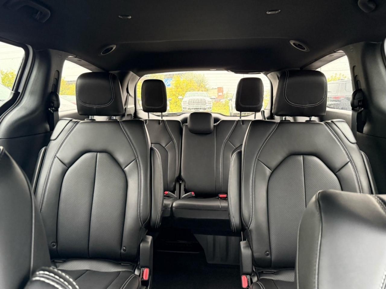 2026 Chrysler Pacifica Select AWD  Heated Seats Photo