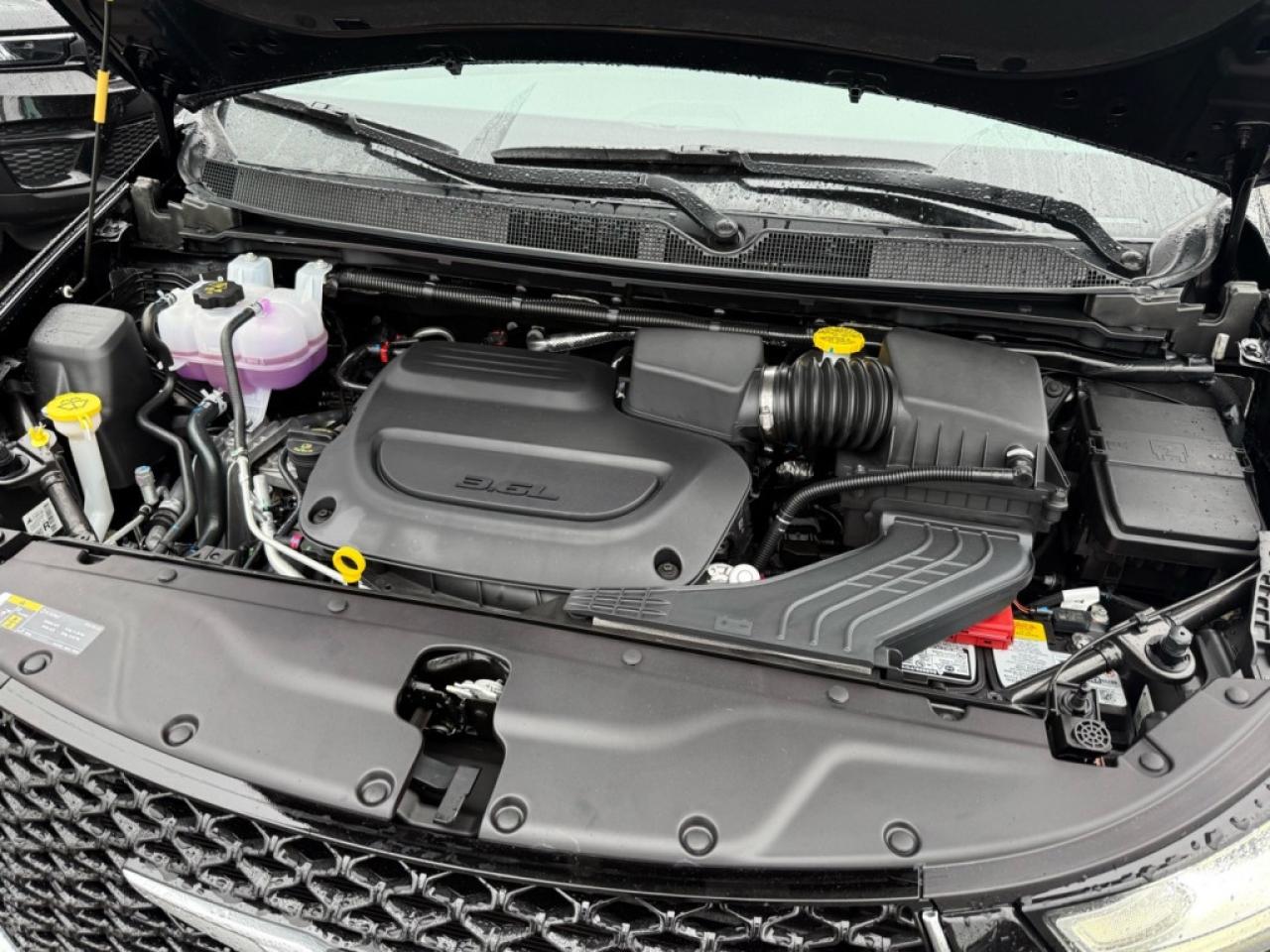 2026 Chrysler Pacifica Select AWD  Heated Seats Photo