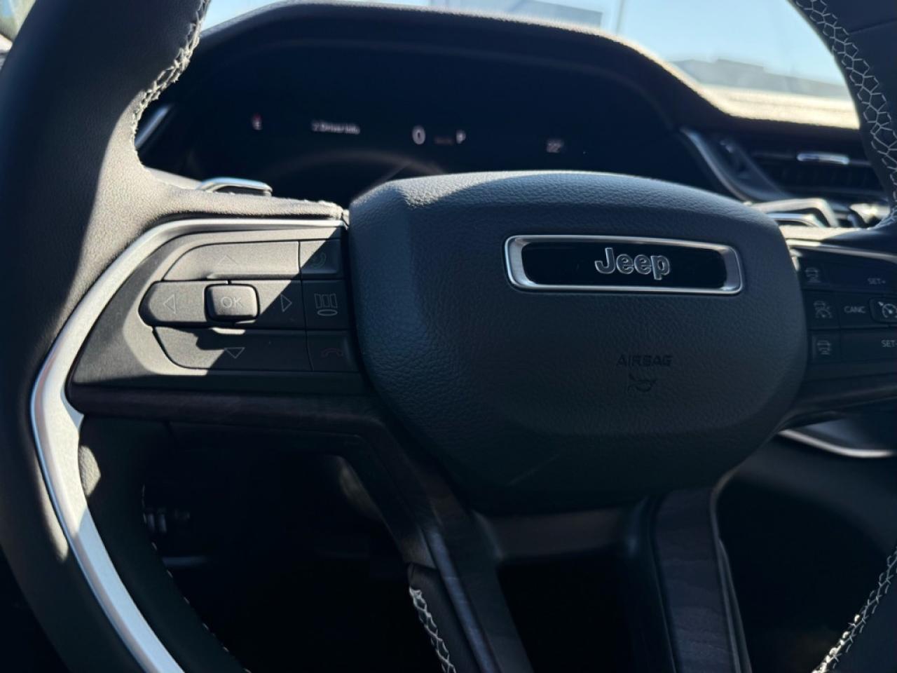 2025 Jeep Grand Cherokee L Limited  - $190.46 /Wk Photo