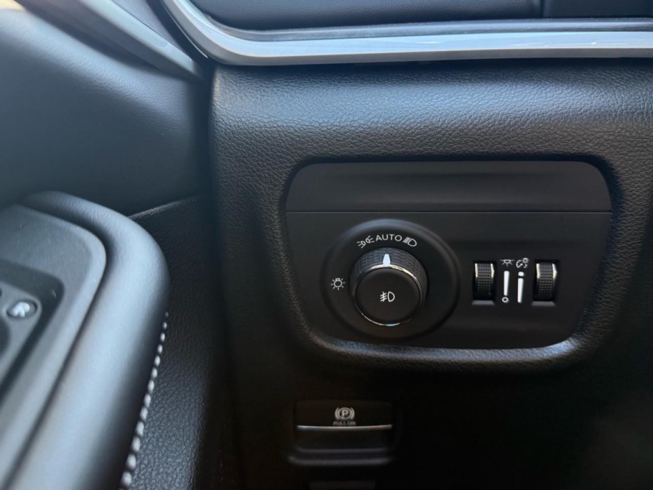 2025 Jeep Grand Cherokee L Limited  - $190.46 /Wk Photo