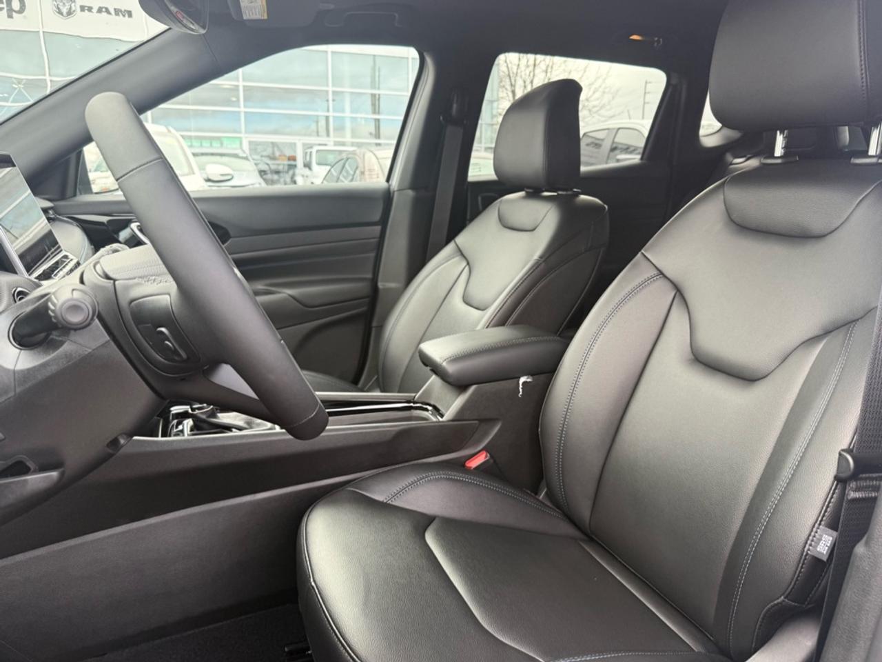 2026 Jeep Compass LIMITED Photo