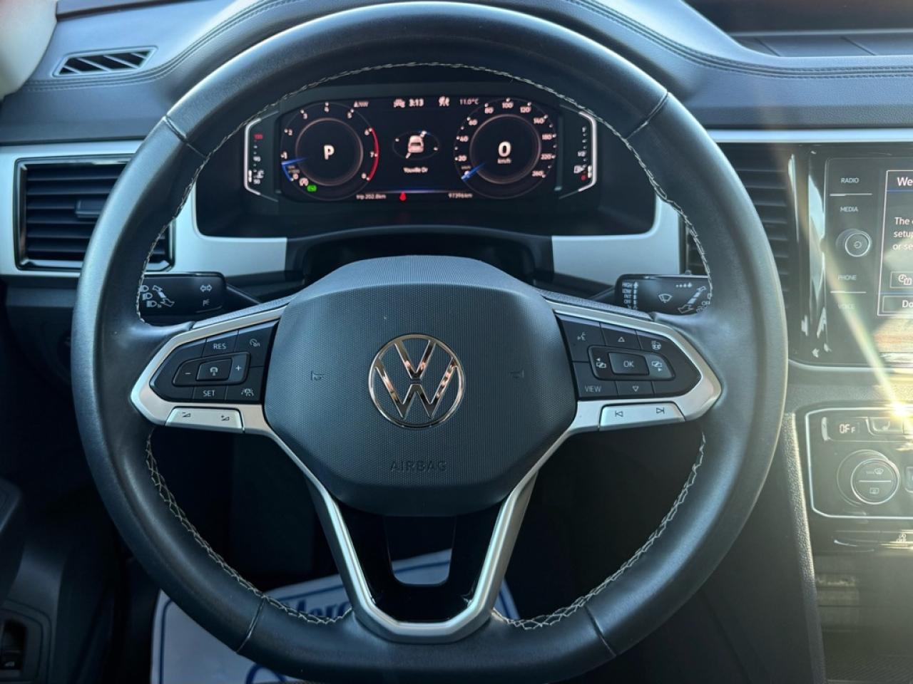 2023 Volkswagen Atlas Highline 3.6 FSI  - Sunroof - $115.88 /Wk Photo2