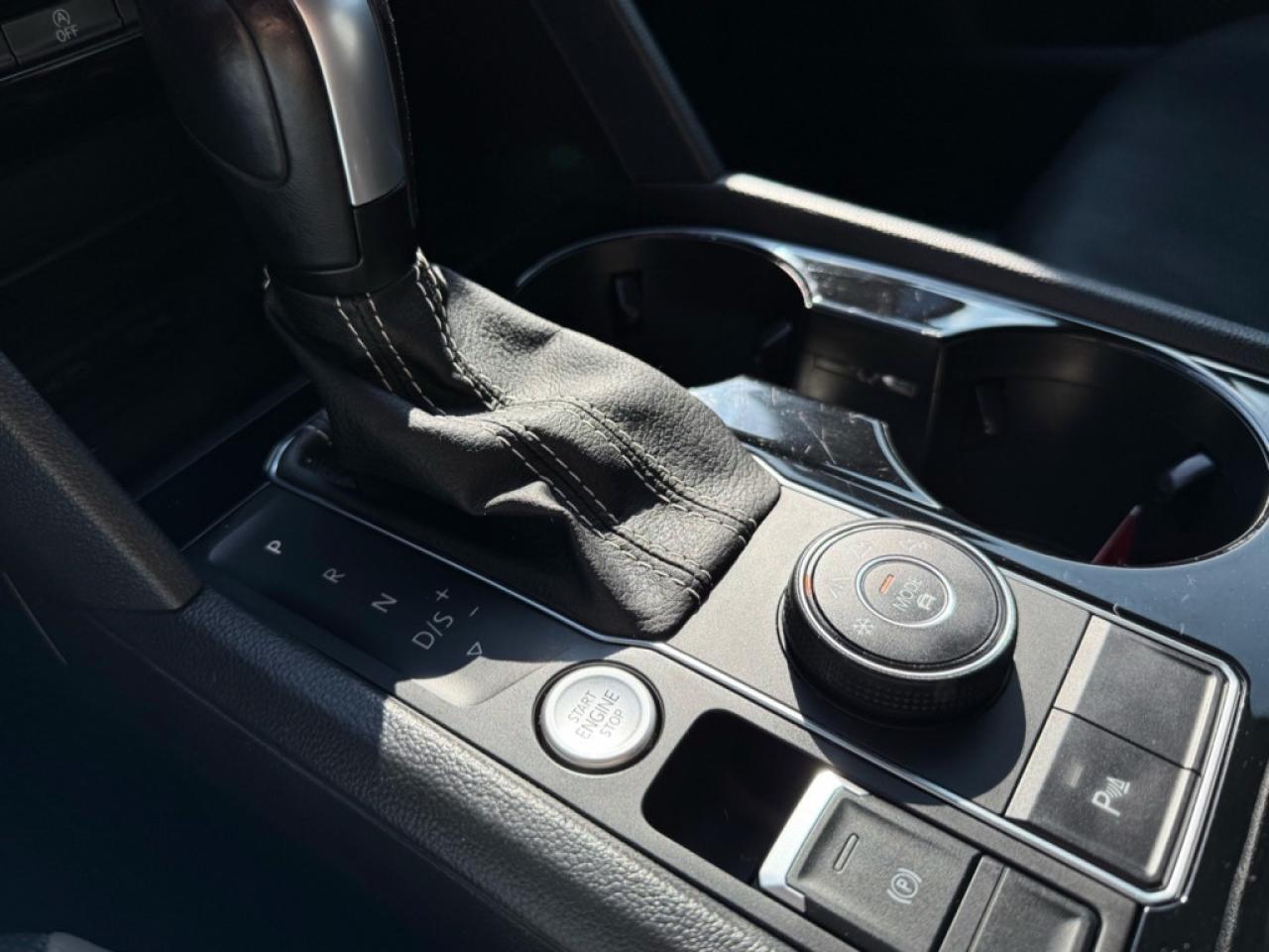 2023 Volkswagen Atlas Highline 3.6 FSI  - Sunroof - $115.88 /Wk Photo